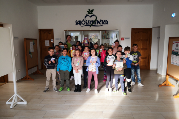 konyvtar27BCB8FFC9-C70C-6931-512B-B09C682DE1FE.jpg